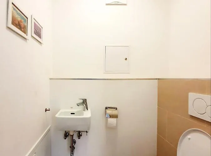 Near Lake Two Bedroom Fully Furnished *